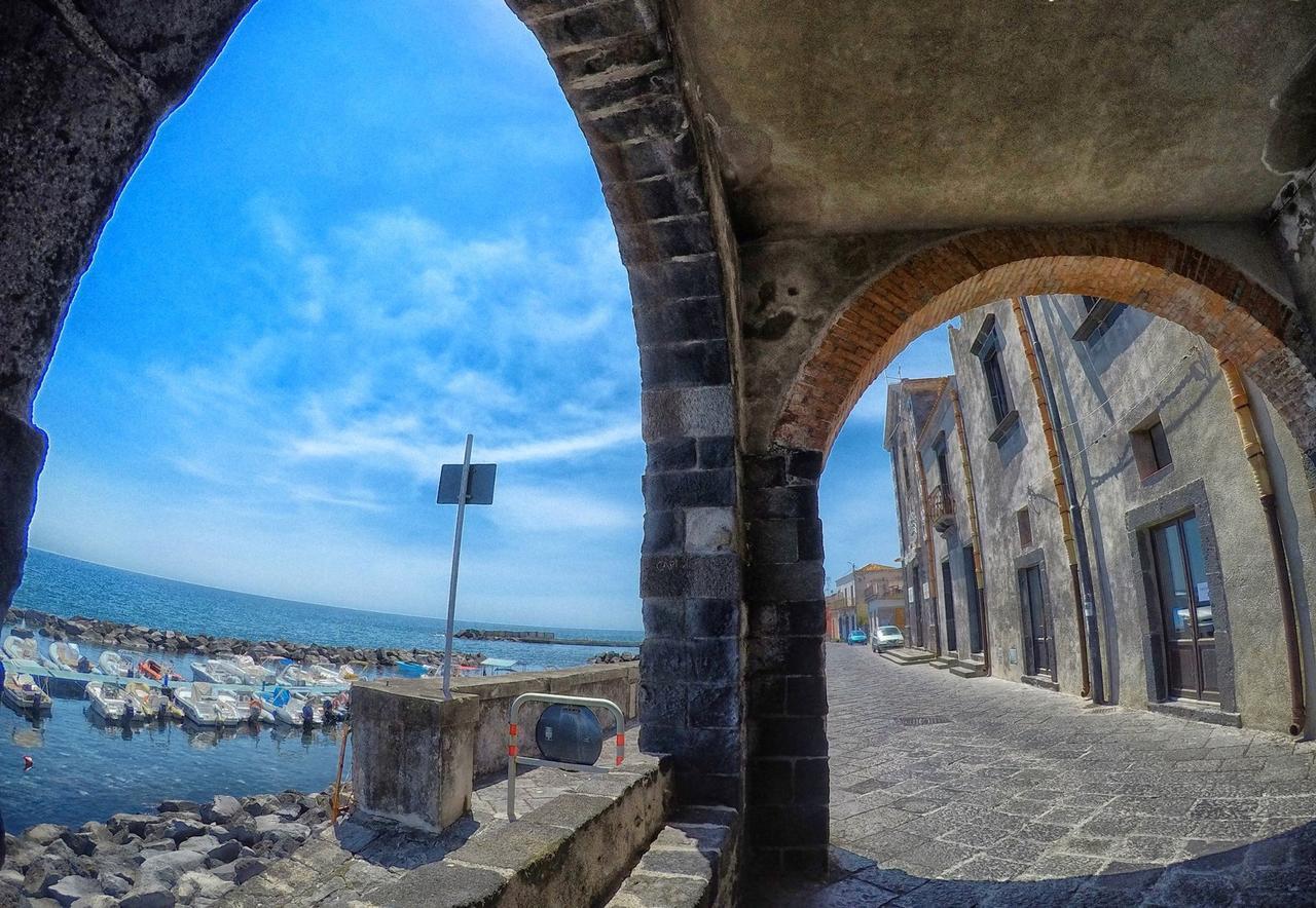 La Baronessa B&B Riposto Dış mekan fotoğraf
